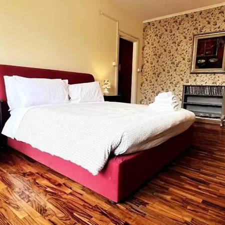 Apartment 129 Gallery's @ Vatican